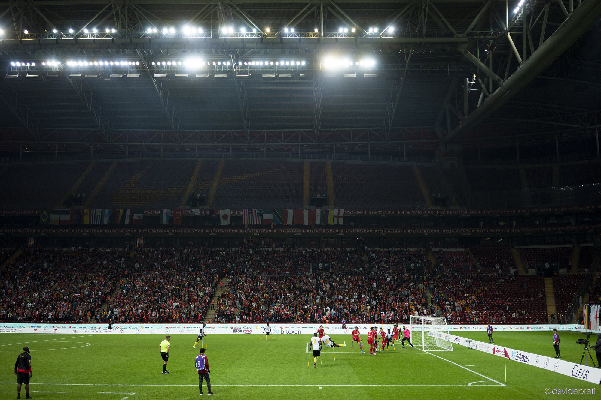 Istanbul, Turkey — October 9, 2022.

An Angolan player scoring a goal from a free kick during the Amputee Football World Cup final.

